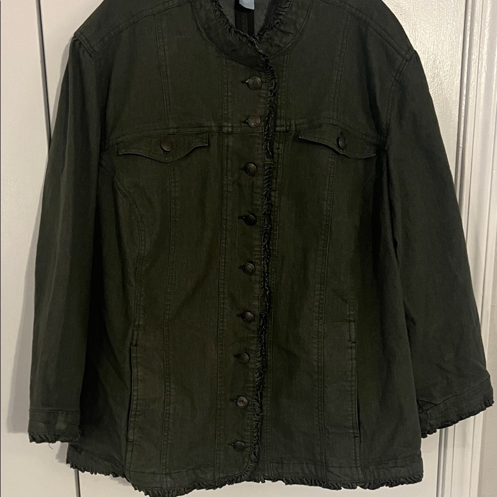 LIZ&ME DARK ARMY GREEN SLIGHTLY RUFFLED JACKET. 4X 4 front pockets.adorable!